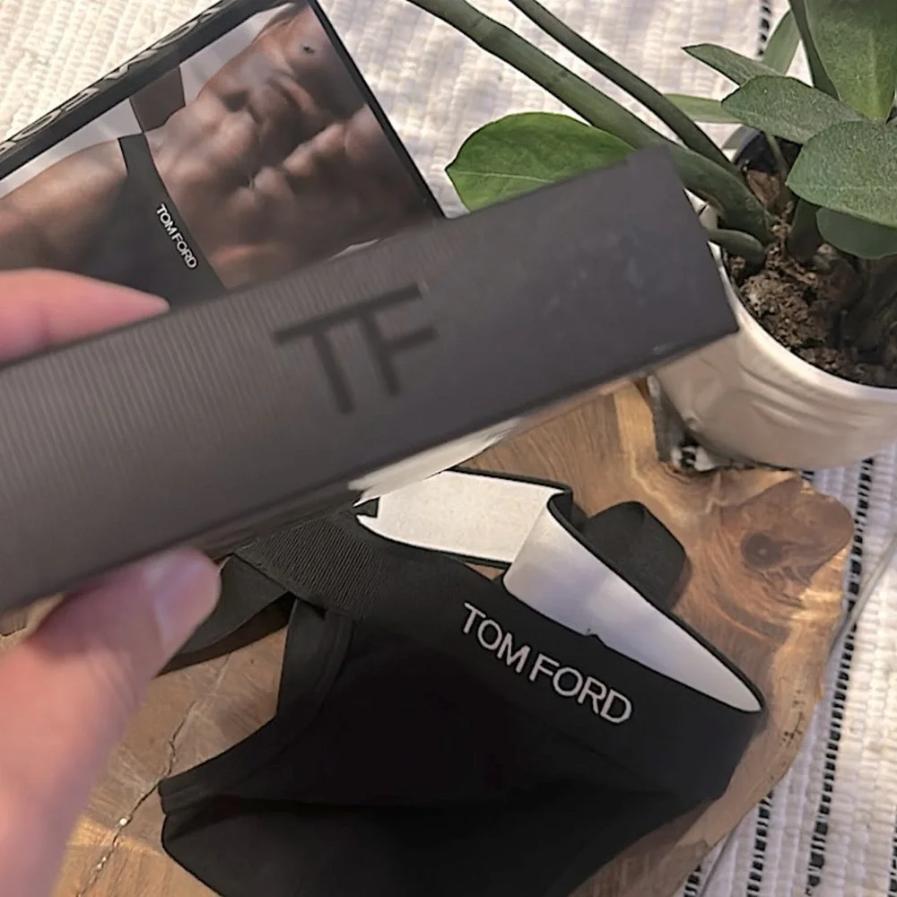 Tom Ford - Picture 4 of 7